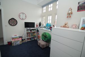 Photo 7- click for photo gallery